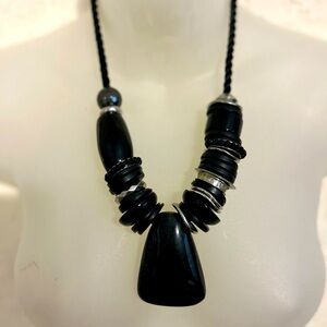 Chico’s black and silver chunky necklace